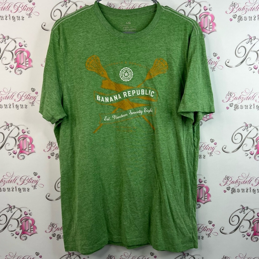 Banana Republic tshirt sporty heathered green yellow Graphic Tee in Green